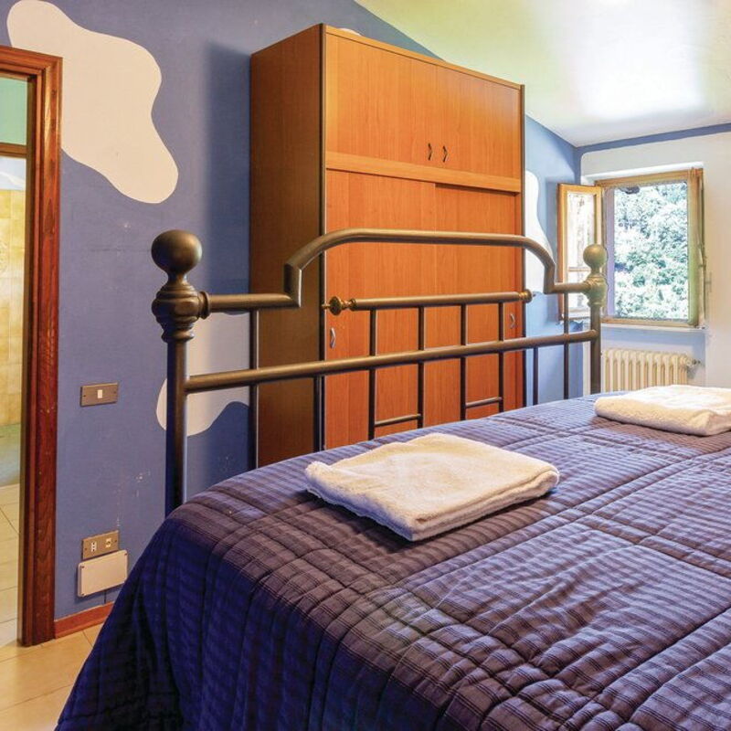 Casa Iris - Versilia, Holiday Home with Pool: Autumn, Bedroom, Spring, Summer