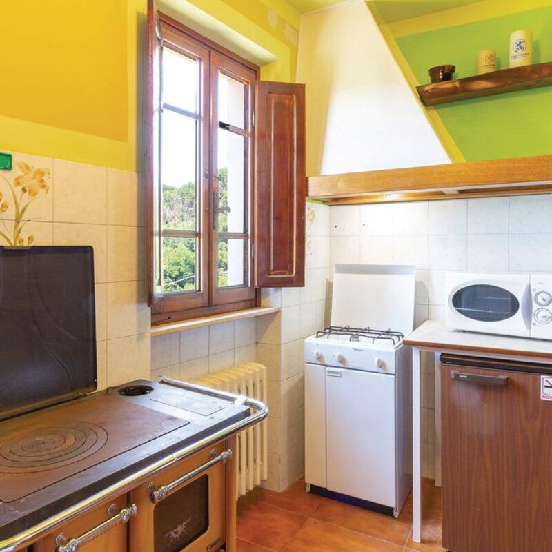 Casa Iris - Versilia, Holiday Home with Pool: Autumn, Kitchen, Spring, Summer