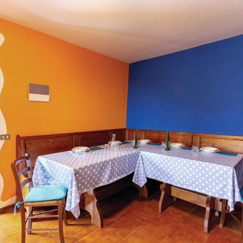 Casa Iris - Versilia, Holiday Home with Pool: Autumn, Dining Room, Spring, Summer