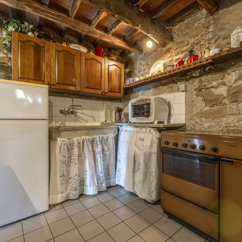 La Casa Di Elda, Holiday Home With Pool, Uzzano, Toscana: Autumn, Kitchen, Spring, Summer