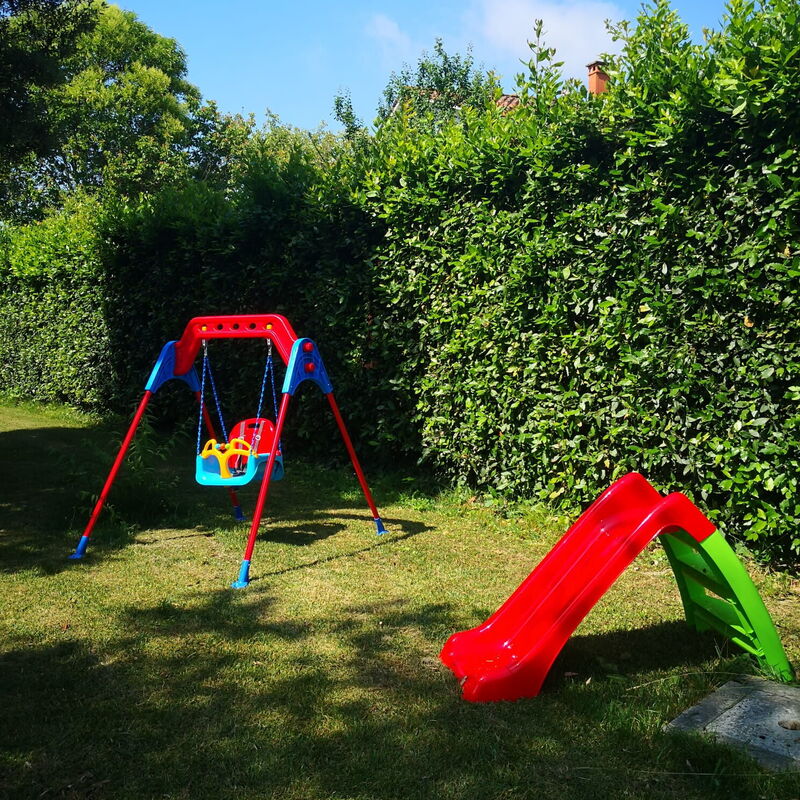 Franco House With Pool: Autumn, Building Exterior, Garden, Spring, Summer