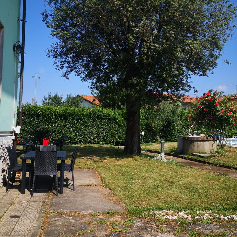 Franco House With Pool: Autumn, Building Exterior, Garden, Spring, Summer