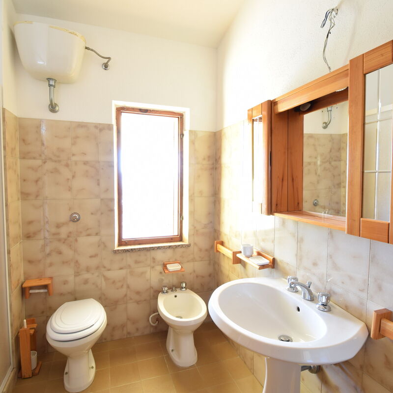Appartamento Giovanni - Budoni, Sardegna: Autumn, Bathroom, Spring, Summer