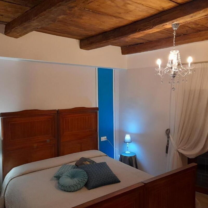 Antica Dimora Del Borgo In Bibbiena, Toscana A-c: Autumn, Bedroom, Spring, Summer