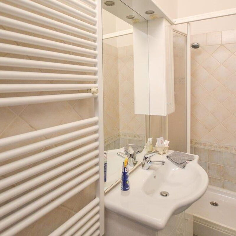 Antica Dimora Del Borgo In Bibbiena, Toscana A-c: Autumn, Bathroom, Spring, Summer