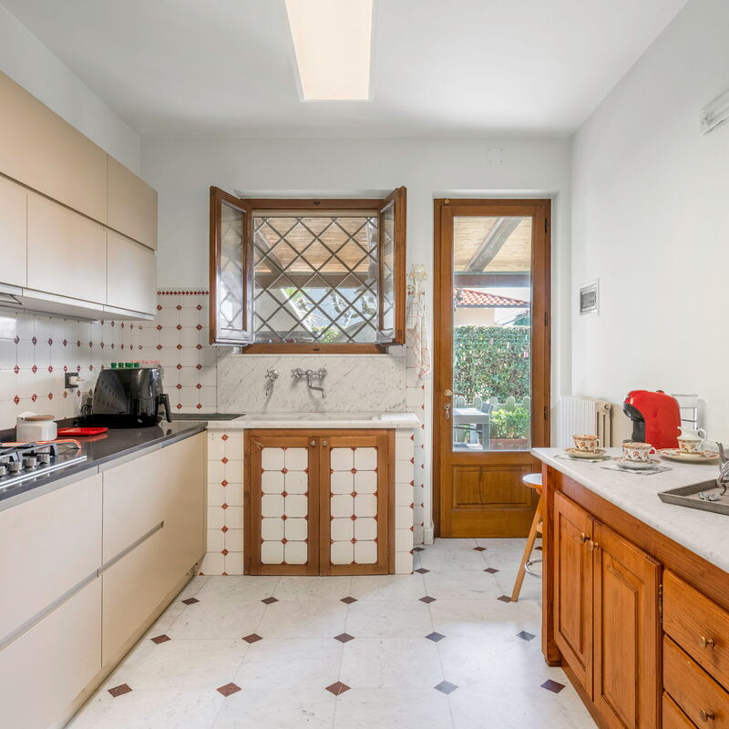 Villa Le Fontanelle In Forte Dei Marmi With Ac: Autumn, Kitchen, Spring, Summer
