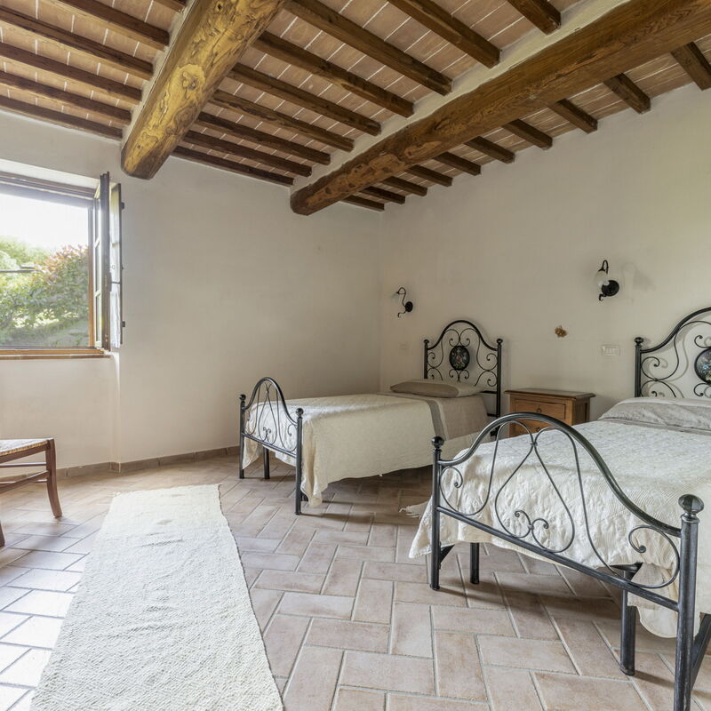 Apartment Marcigliana Front Pool Wi-fi Radicondoli: Frühling, Herbst, Schlafzimmer, Sommer