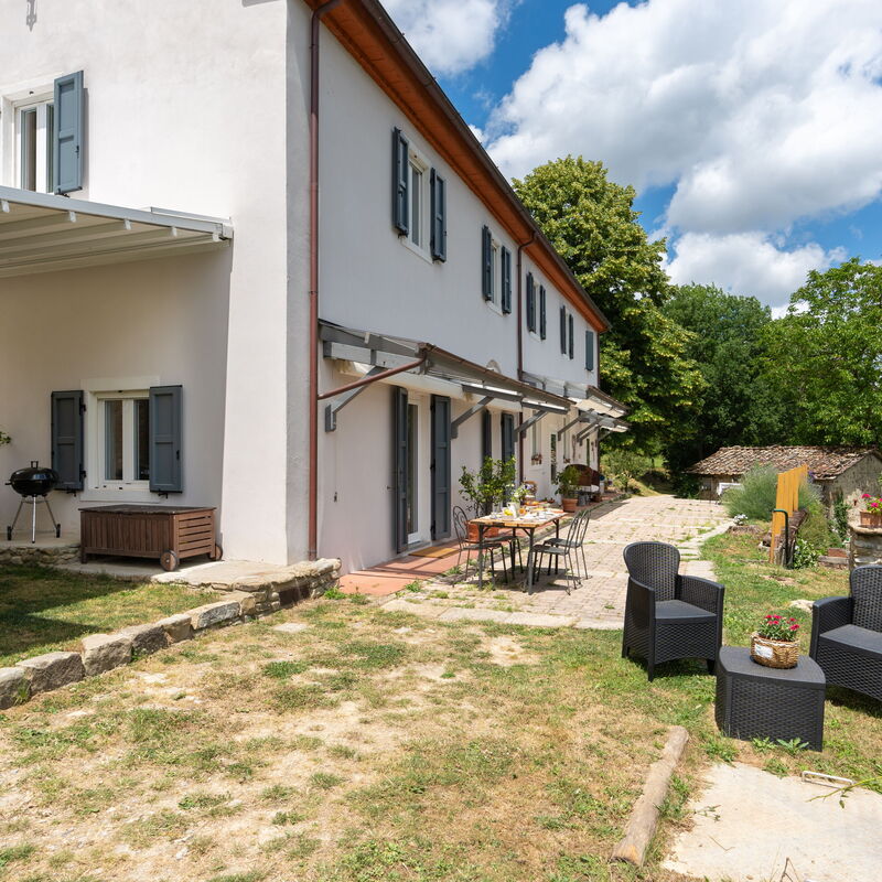 La Casa Del Tiglio: Balcony / Terrace / Patio, Building Exterior, Garden, Main Entrance, Outdoor