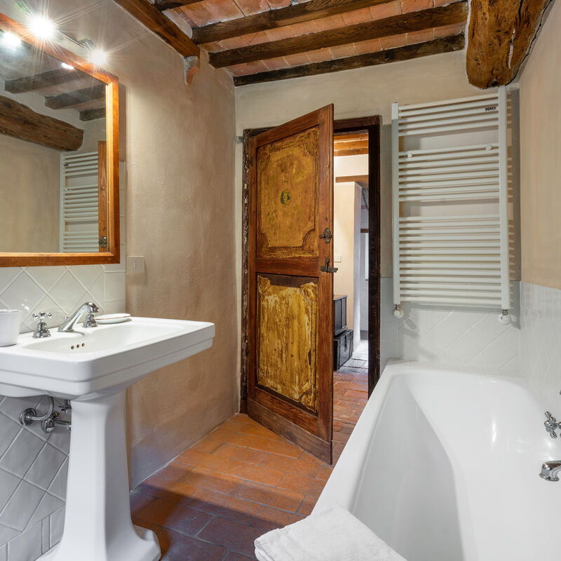 Casa Di Pietro In Vivo D'orcia, Pool: Autumn, Bathroom, Spring, Summer
