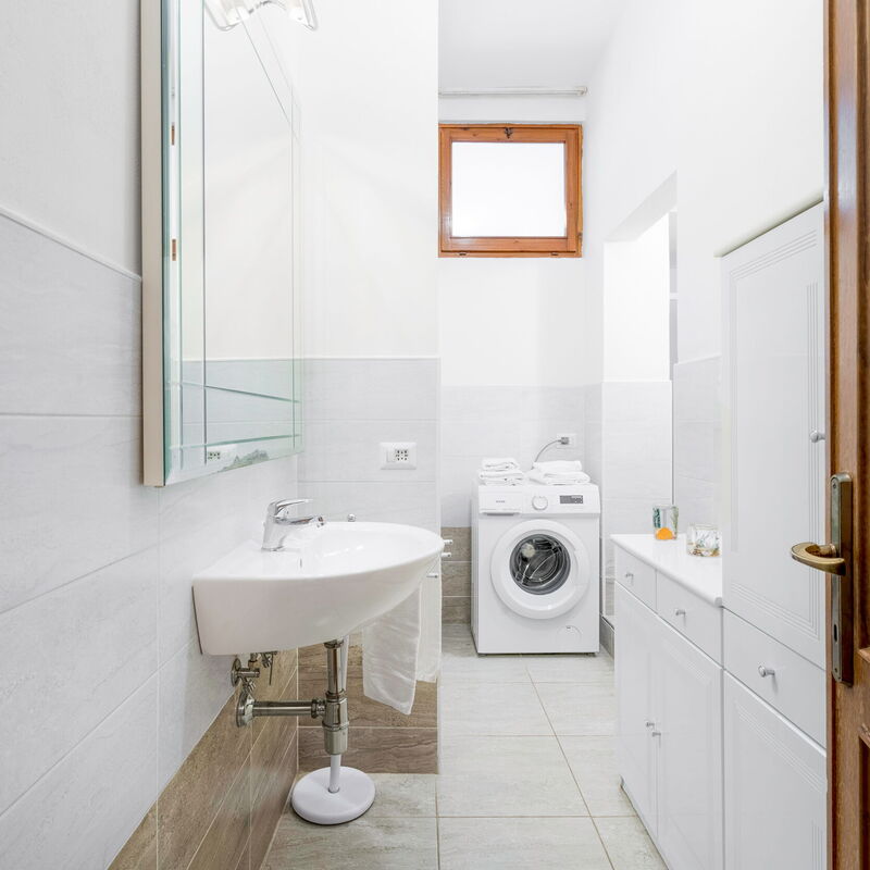 Chiara Apartment , San Frediano Florence: Autumn, Bathroom, Spring, Summer