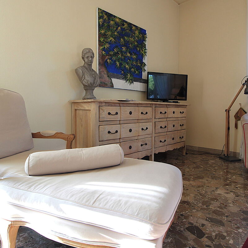 Provenzale Apartment, Garda Lake, Jacuzzi, Fitness, Ac: Autumn, Living Room, Spring, Summer