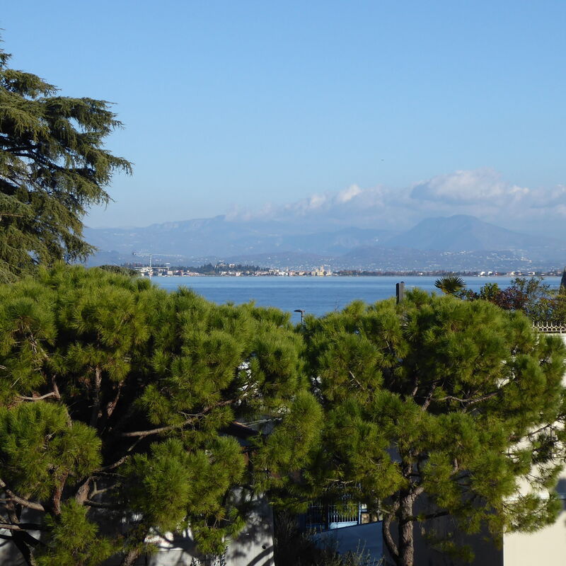 Catullo 18 Apartment, Garda Lake, Jacuzzi, Fitness, Ac: Autumn, Scenic View, Spring, Summer