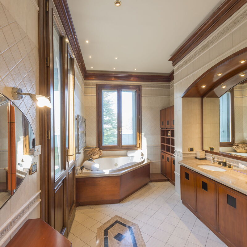 Villa Paola In Padova With Ac: Autumn, Bathroom, Spring, Summer