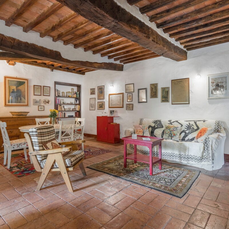 Il Palazzetto Francigena, Monteriggioni: Autumn, Living Room, Spring, Summer