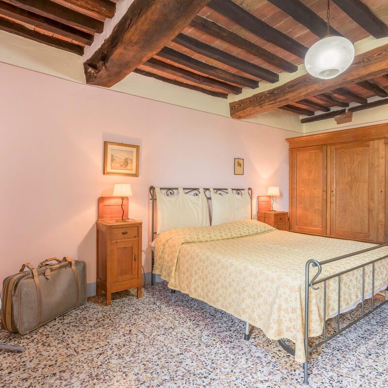 Il Palazzetto Francigena, Monteriggioni: Autumn, Bedroom, Spring, Summer