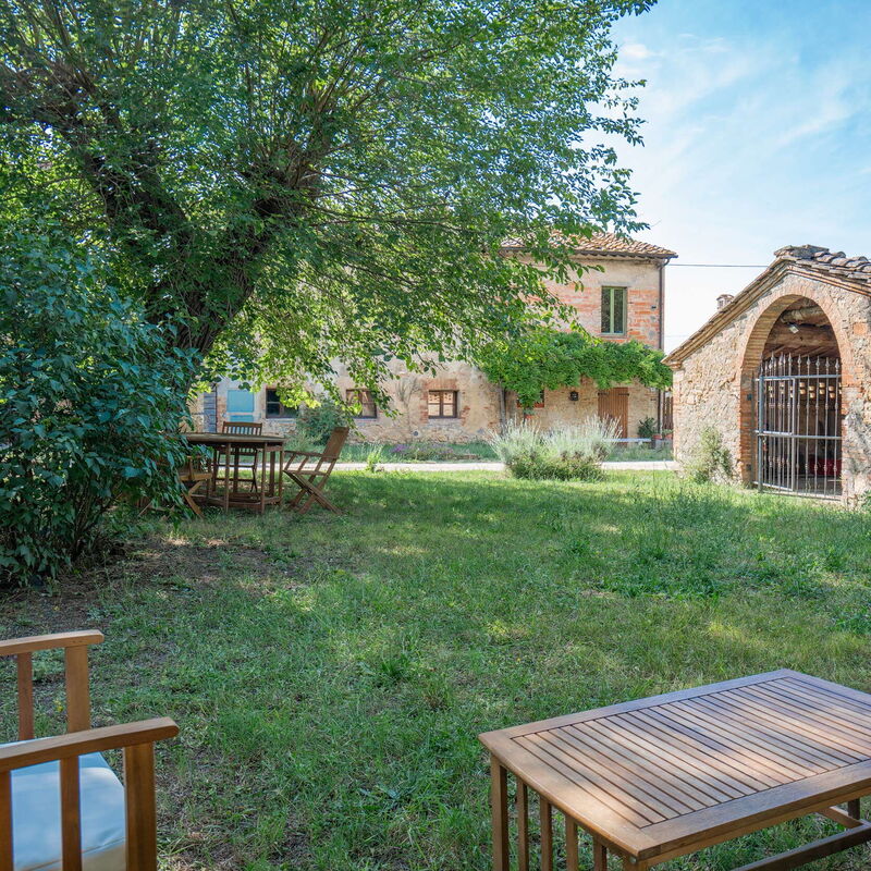 Il Palazzetto Francigena, Monteriggioni: Autumn, Garden, Spring, Summer