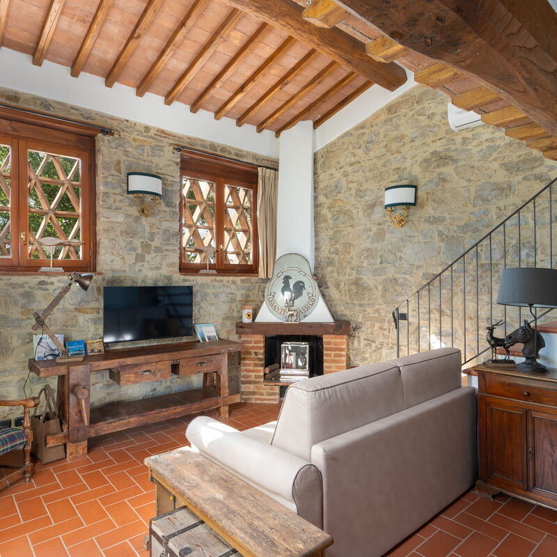 A Casa Dell'ida: Living Room, Summer