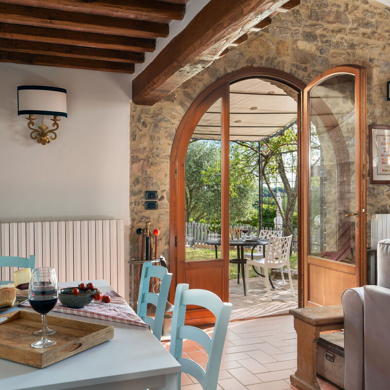 A Casa Dell'ida: Dining Room, Living Room, Main Entrance, Summer