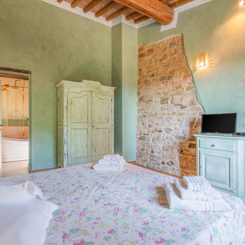 Villa Meraviglia With Pool And Ac: Autumn, Bedroom, Spring, Summer