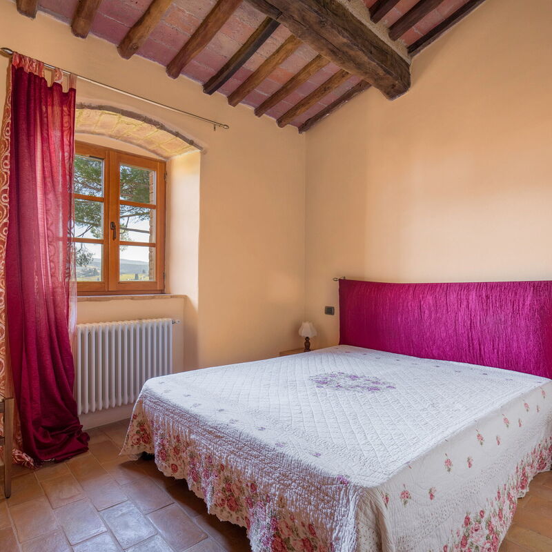 Le Fonti Apartments With Ac Near Siena: Autumn, Bedroom, Spring, Summer