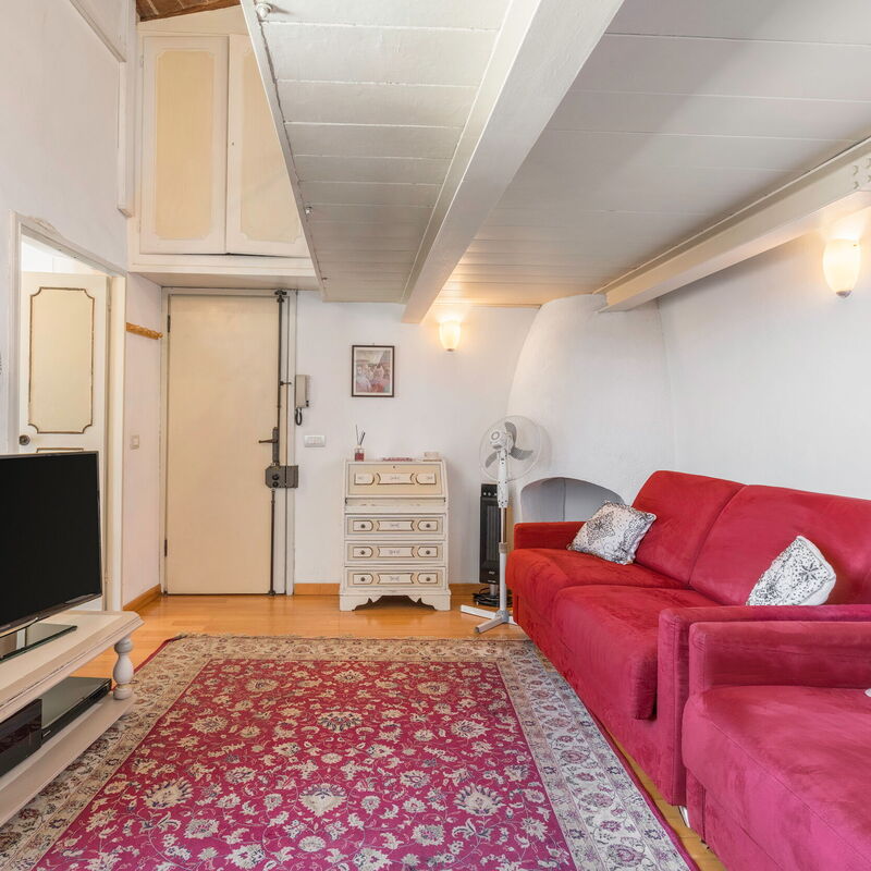 Belle Donne Apartment, Tornabuoni, Florence, Wifi: Autumn, Living Room, Spring, Summer