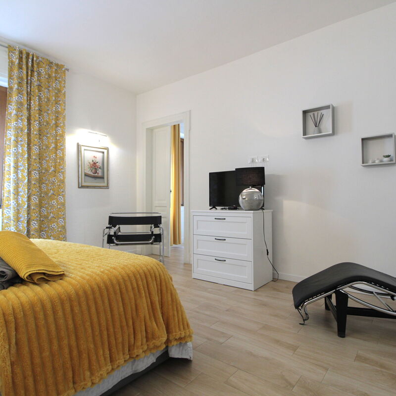 Comfort Apartment, Welness, Terrace: Autumn, Bedroom, Spring, Summer