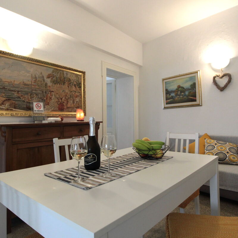 Comfort Apartment, Welness, Terrace: Autumn, Dining Room, Spring, Summer