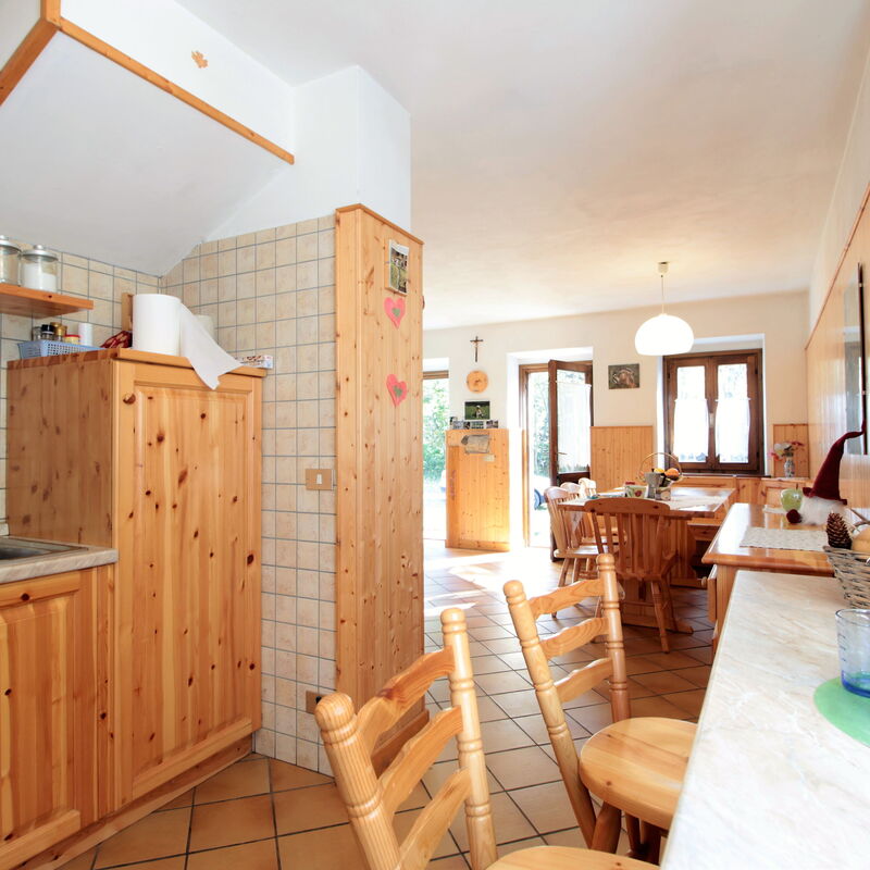 Baita a Pieve Tesino Mountain And Lake: Autumn, Kitchen, Spring, Summer