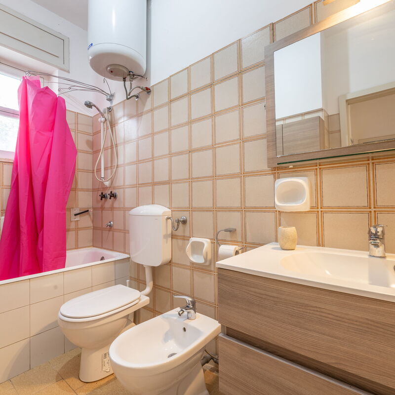 Apartment Living In Baia Verde - Gallipoli: Autumn, Bathroom, Spring, Summer