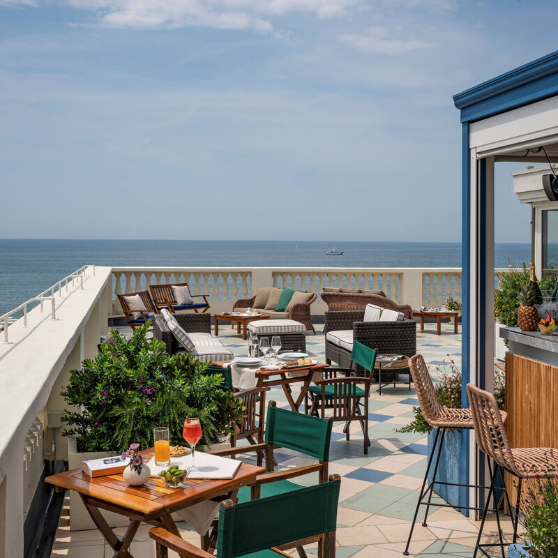 Boheme With Beach & Breakfast Included: Autumn, Common Room, Spring, Summer, Winter