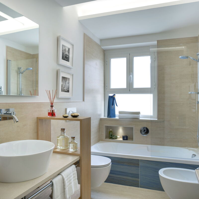 Tosca With Beach & Breakfast Included: Autumn, Bathroom, Spring, Summer, Winter