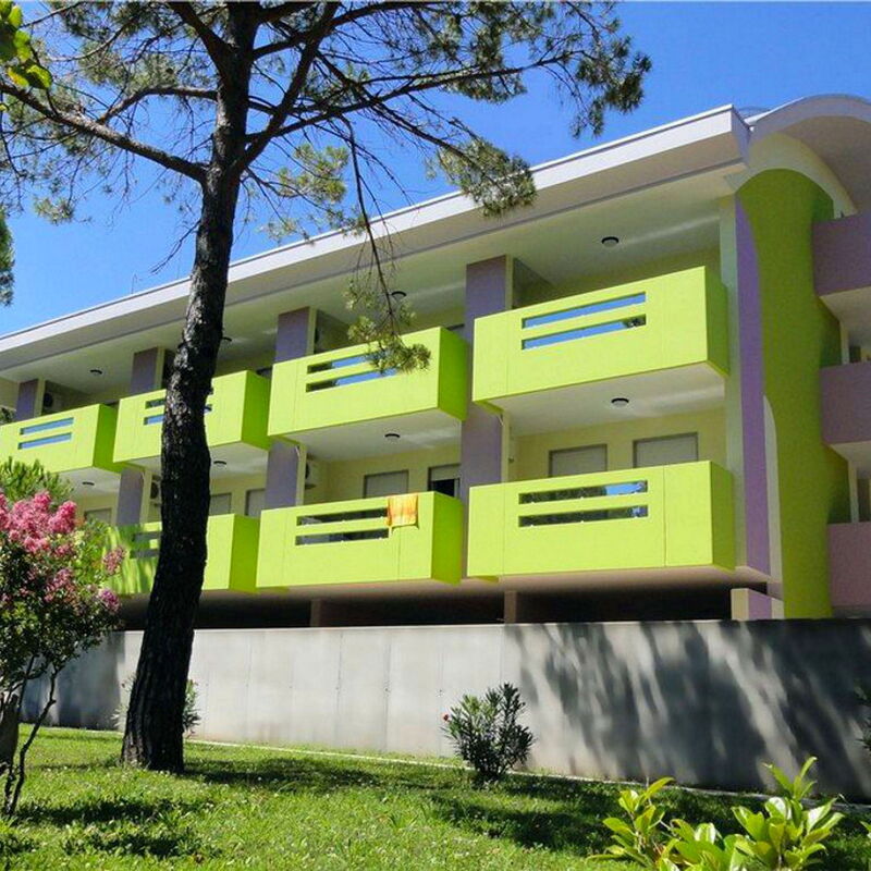 Apt. Bright Star - Bibione: Autumn, Building Exterior, Pool, Spring, Summer