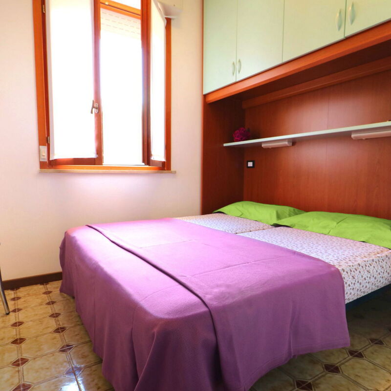 Apt. Elegance - Bibione: Autumn, Bedroom, Spring, Summer