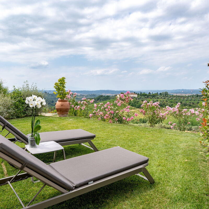 Melaiolo Modern Apartment With Pool, Montaione, Toscana: Autumn, Garden, Spring, Summer