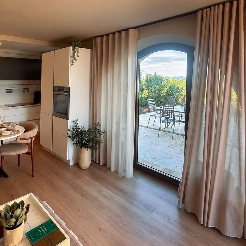 Melaiolo Modern Apartment with Pool, Montaione, Toscana: Autunno, Cucina, Estate, Primavera, Soggiorno