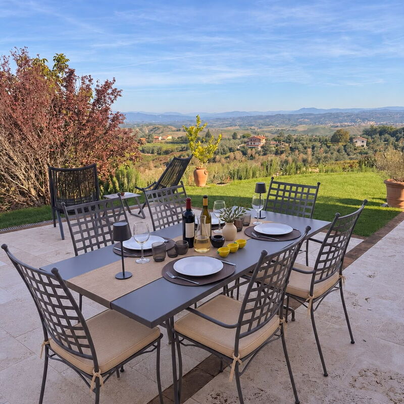 Melaiolo Modern Apartment with Pool, Montaione, Toscana: Autunno, Estate, Giardino, Primavera