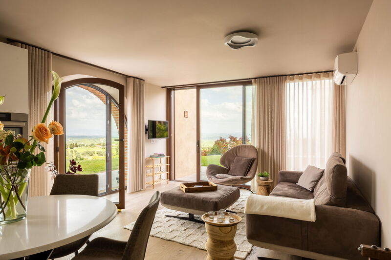 Melaiolo Modern Apartment With Pool, Montaione, Toscana