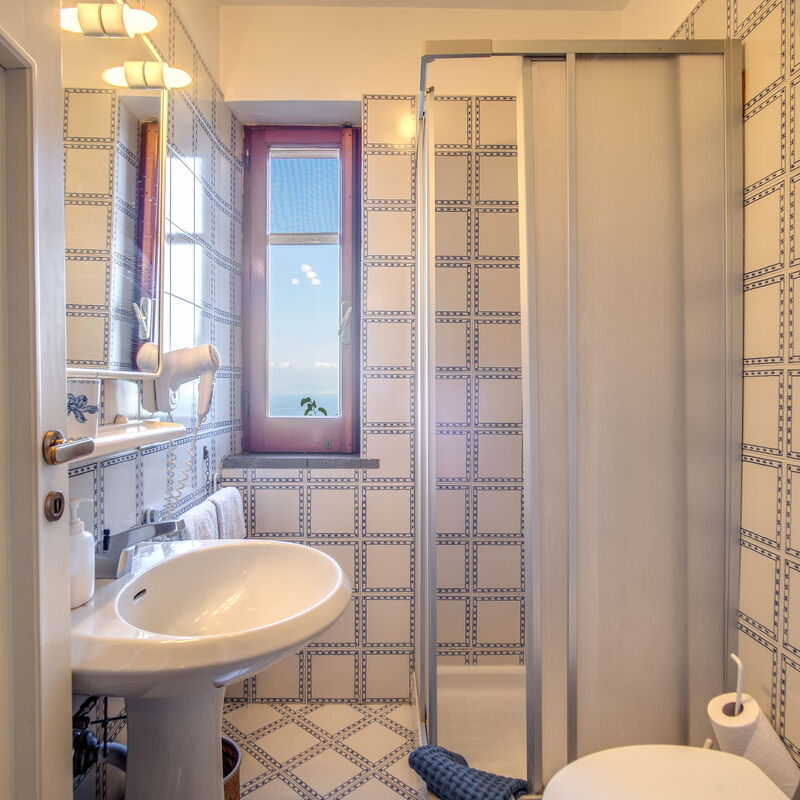 Villa Solaria With Private Pool: Autumn, Bathroom, Spring, Summer, Winter