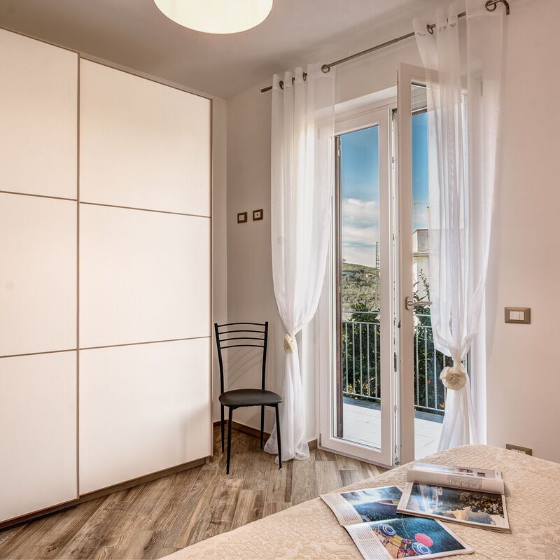 Clementine Country House: Autumn, Bedroom, Spring, Summer, Winter