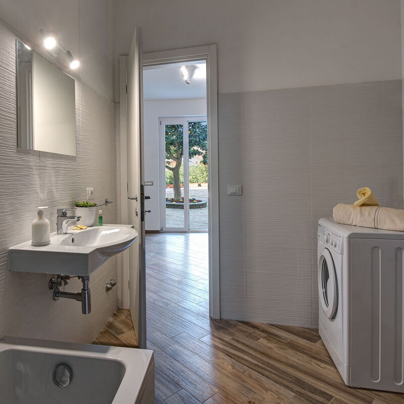 Clementine Country House: Autumn, Bathroom, Spring, Summer, Winter