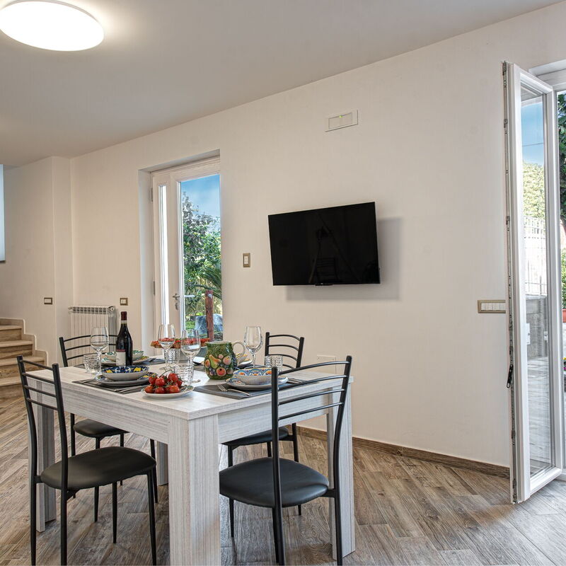 Clementine Country House: Autumn, Dining Room, Spring, Summer, Winter