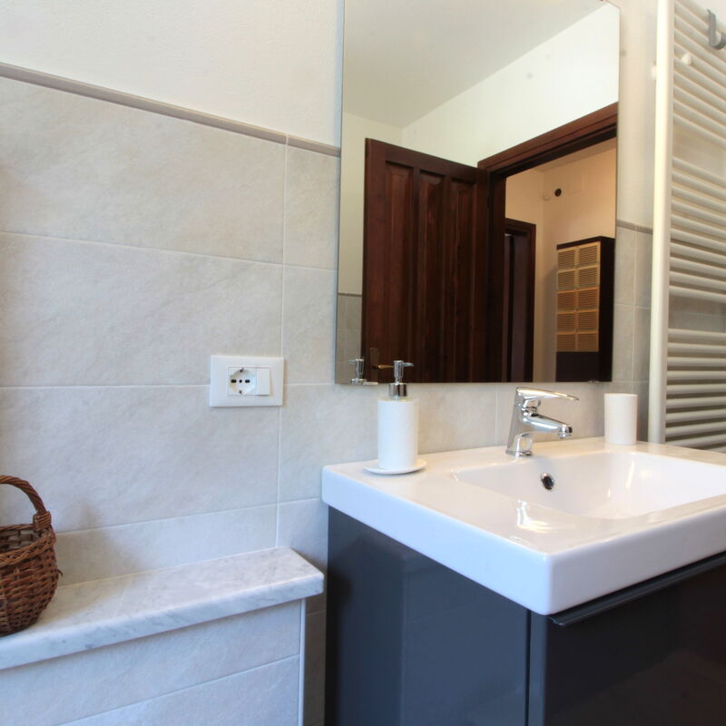 Apartment With Garden, Del Corlo Lake, Belluno: Autumn, Bathroom, Spring, Summer