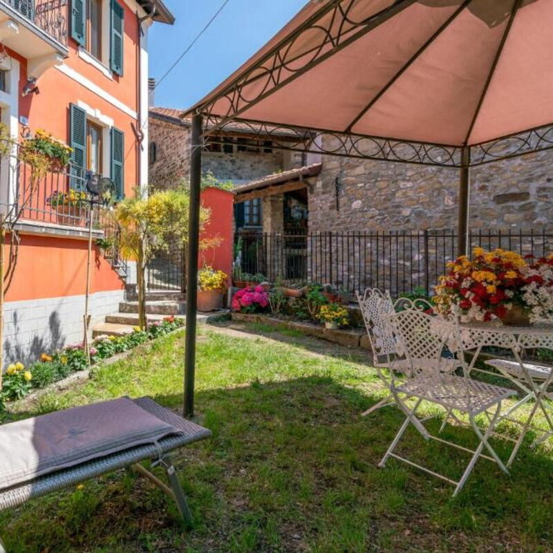 Orazio Liberty House,Lunigiana, Nature: Autumn, Garden, Spring, Summer