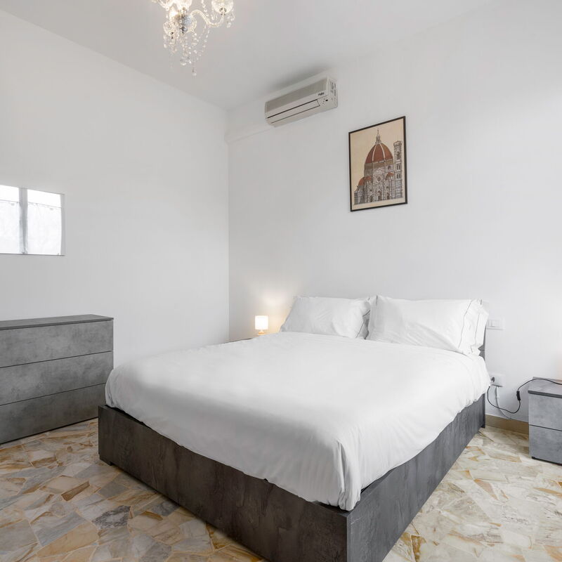 Romina Apartment, Florence, Campo Marte: Autumn, Bedroom, Spring, Summer