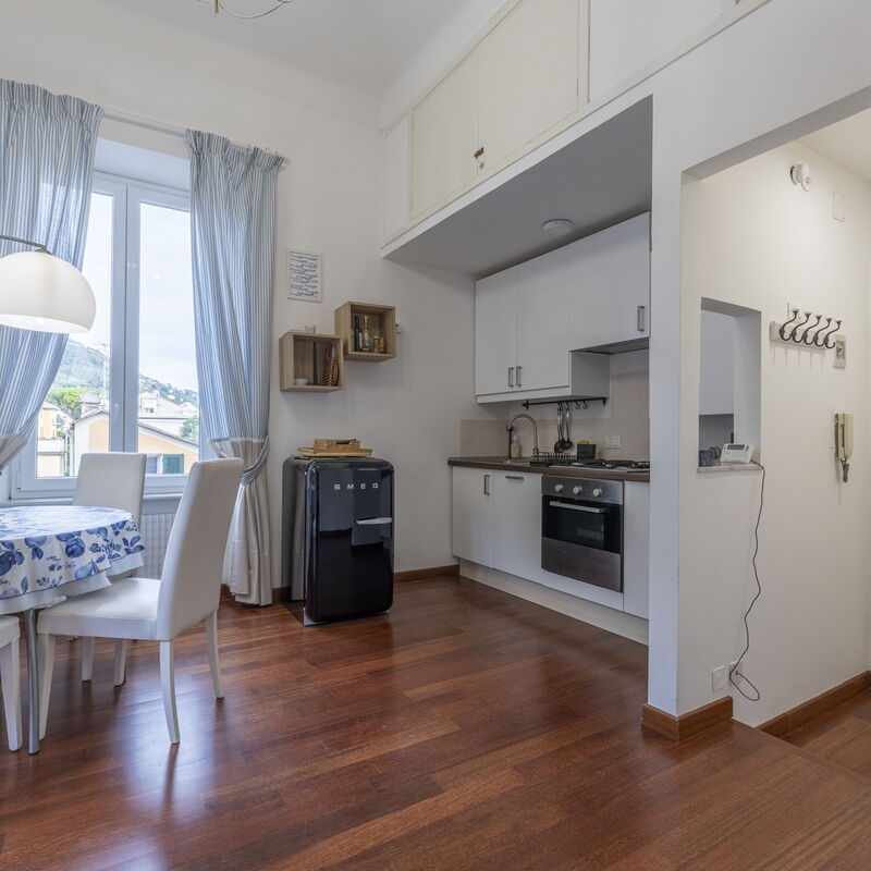 Casa con Accesso Privato al Mare a Parcheggio, Bogliasco: Autumn, Kitchen, Living Room, Spring, Summer