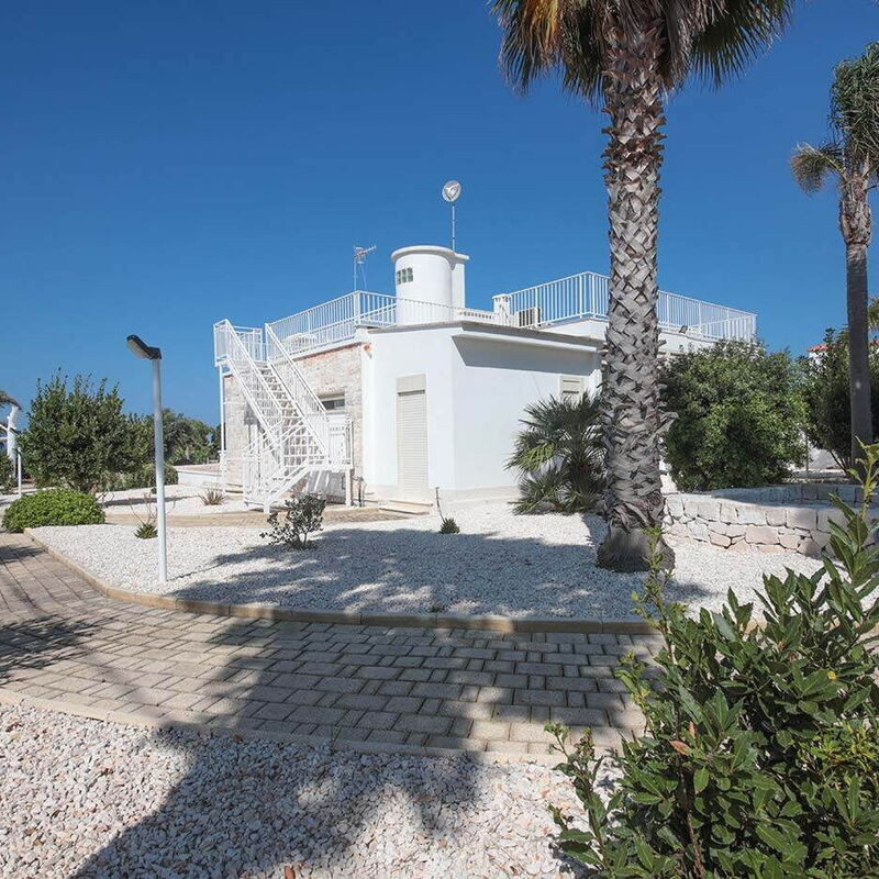 Villa Azzurra Seaview In Monopoli, Puglia: Autumn, Garden, Spring, Summer