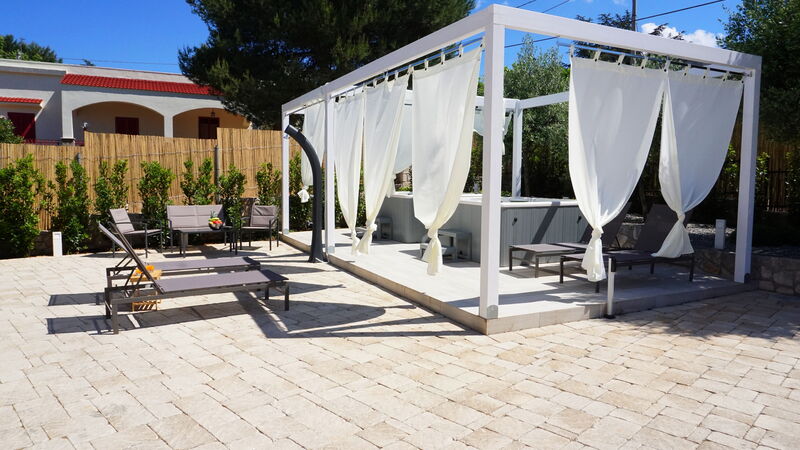 Apartments In Villa Selva, Locorotondo, Puglia: Frühling, Garten, Herbst, Sommer