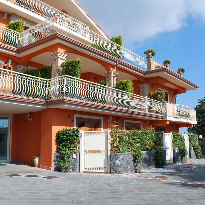 Etna View Holiday House In Catania: etna-view-holiday-house-trecastagni-catania-multyproperty-external