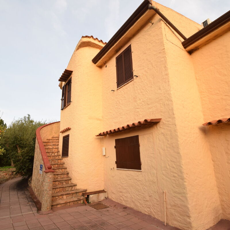 Appartamento Faro In Budoni: Autumn, Building Exterior, Main Entrance, Spring, Summer, Winter