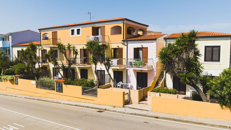 Casa Pavoncelle Apartments In Gallura: Frühling, Haupteingang, Herbst, Sommer